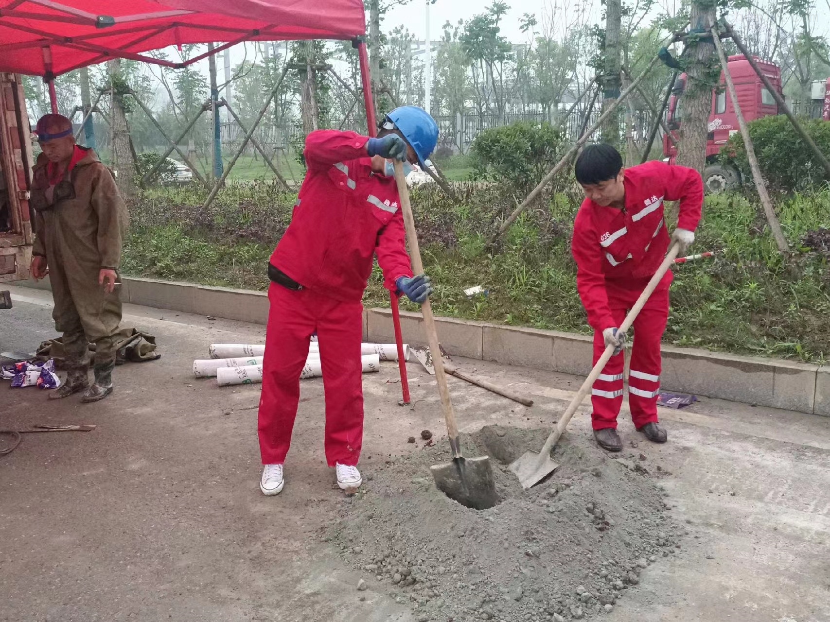 龙南管道疏通哪家好】及时进行市政管道清淤