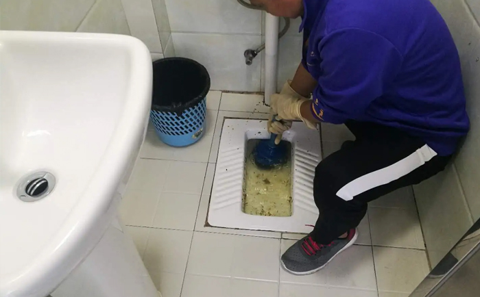 龙南疏通蹲坑